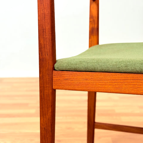 Swedish set of 4 dining chairs in teak
