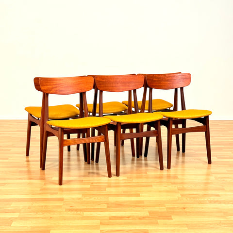 Danish set of 6 dining chairs in teak by Schiønning & Elgaard