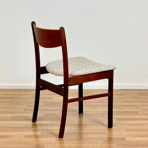 Single dining chair in walnut and teak