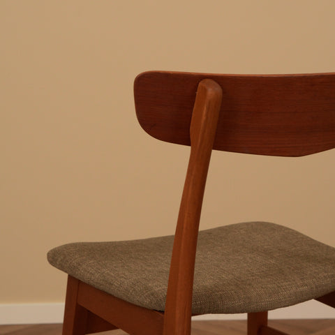 Danish dining chairs in teak & beech by Findahl Møbelfabrik, model 'Møsbol'