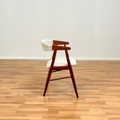 Set of 4 chairs in teak, by Ejner Larsen & Aksel Bender Madsen, 1950s-60s, Denmark