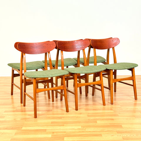 Danish set of 6 dining chairs in teak and beech
