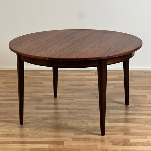 Round dining table with 3 ext., Santos Rosewood, Omann Jun