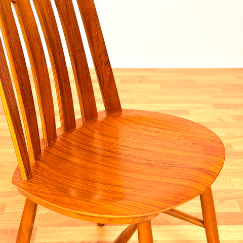 Swedish dining chairs in teak & beech by Jan Hallberg for Edsbyverken, model 'Tallåsen'