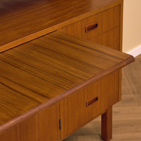 Danish bookshelf in teak