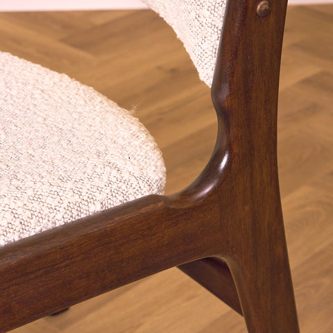 Danish dining chairs in mahogany by Erik Buch, model 98