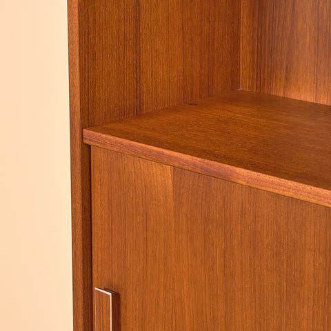 Svensk bokhylla i teak