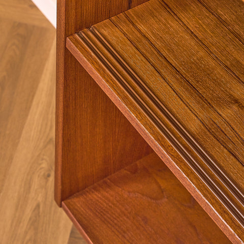 Svensk bokhylla i teak