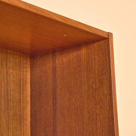 Svensk bokhylla i teak