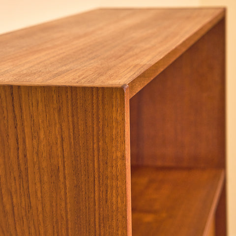 Svensk bokhylla i teak