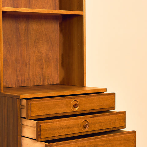 Swedish bookshelf in walnut by Bertil Fridhagen for Bodafors