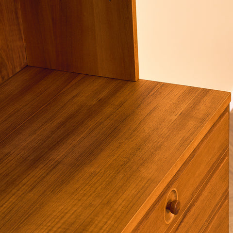 Swedish bookshelf in walnut by Bertil Fridhagen for Bodafors