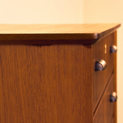 Danish chest of drawers in teak and beech