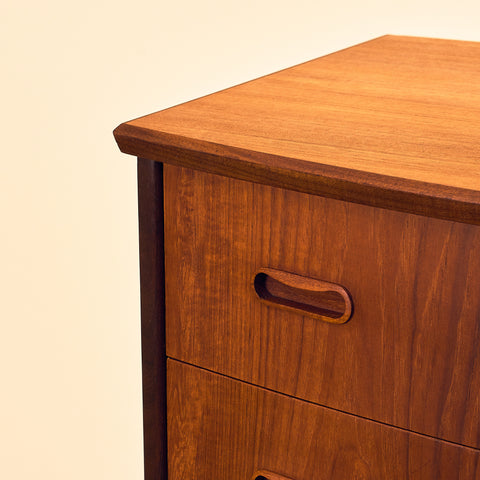 Danish chest of drawers in teak