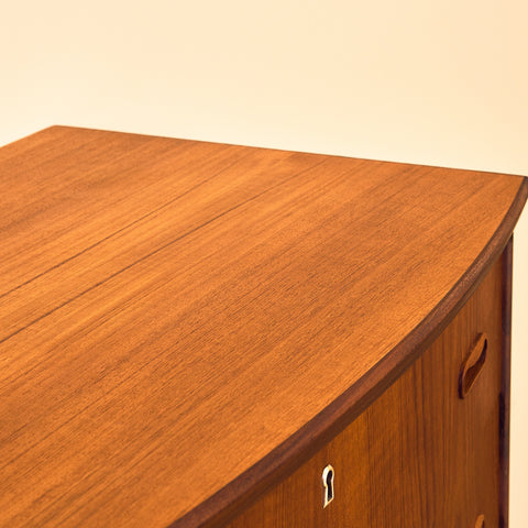 Danish chest of drawers in teak