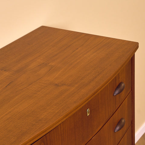Danish chest of drawers in teak
