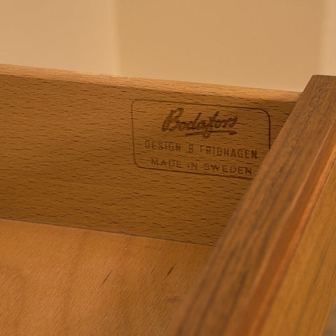 Swedish sideboard in walnut by Bertil Fridhagen for Bodafors, model 'Fasett'