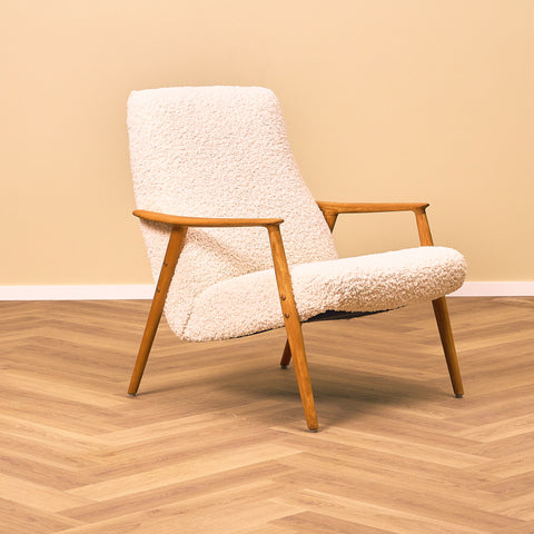 Svensk fåtölj i bok av Folke Ohlsson för Dux, Bra Bohag, Malmö