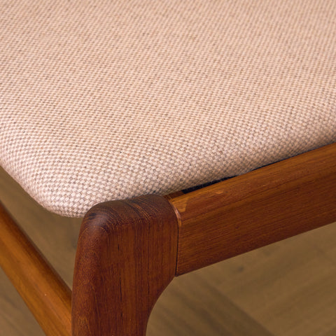 Set om 4 danska matstolar i teak av Erik Buch för O.D. Møbler