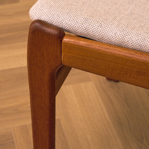 Set om 4 danska matstolar i teak av Erik Buch för O.D. Møbler