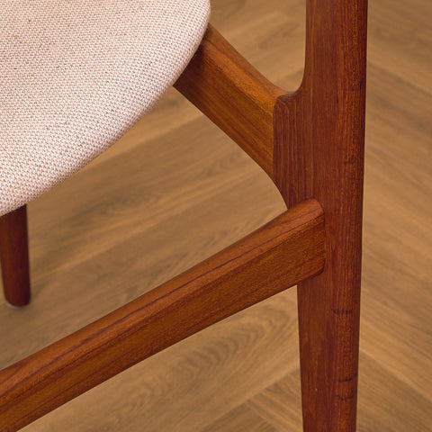 Danskt set med 6 matstolar från Thorso Mobelfabrik