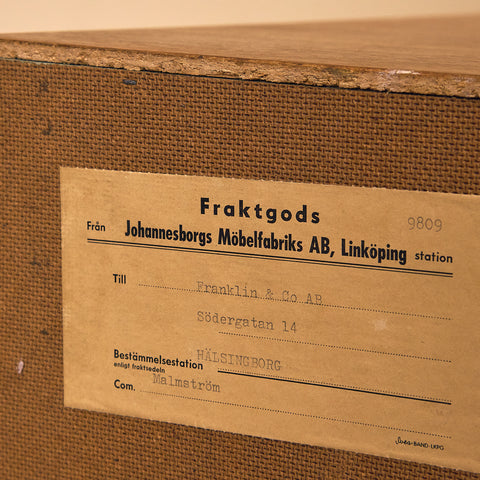 Svensk skänk i teak av Johannesborgs Möbelfabriks AB