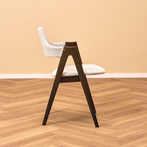 Danska matstolar i massiv ek av Kai Kristiansen för Schou Andersens Möbelfabrik A/S, modell 'Kompass'