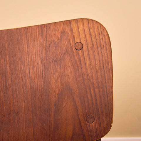 Dansk matstol i teak och ek av Ib Kofod-Larsen