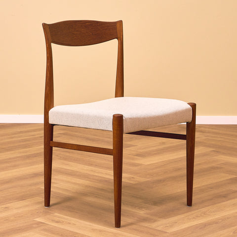 Dansk matstol i teak av Arne Hovmand Olsen