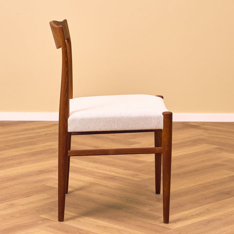 Dansk matstol i teak av Arne Hovmand Olsen