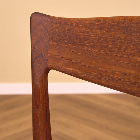 Dansk matstol i teak av Arne Hovmand Olsen