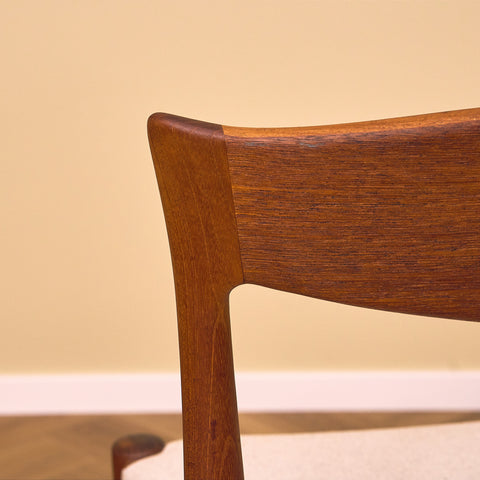 Dansk matstol i teak av Arne Hovmand Olsen