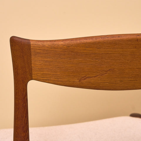 Dansk matstol i teak av Arne Hovmand Olsen