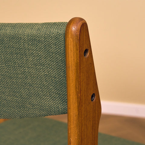 Danskt set med 6 matstolar av Erik Buch för Nova Stolefabrik