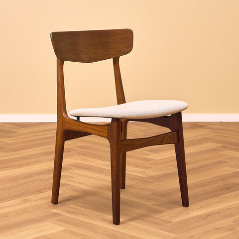 Danish set of 6 dining chairs in teak by Schiønning & Elgaard