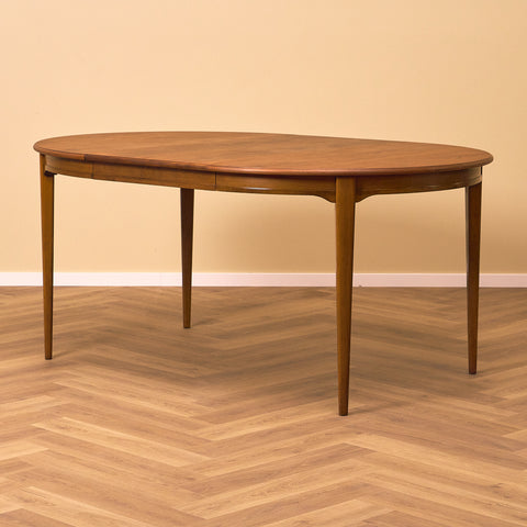 Swedish round dining table in walnut by Svante Skogh, model "Vindö"