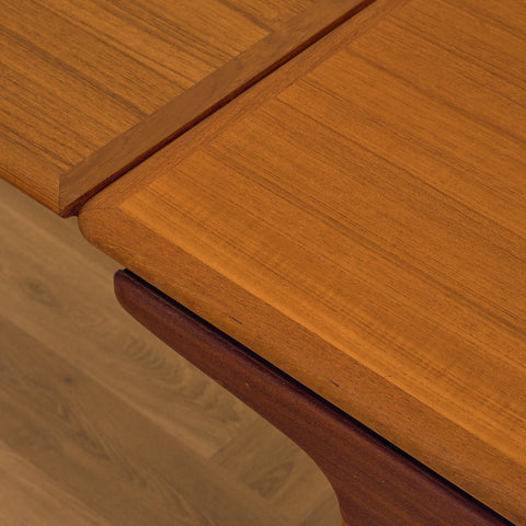 Danish rectangular dining table in teak by Johannes Andersen for Uldum