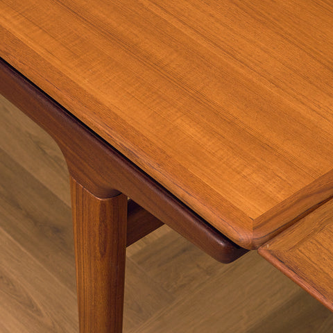 Danish rectangular dining table in teak by Johannes Andersen for Uldum