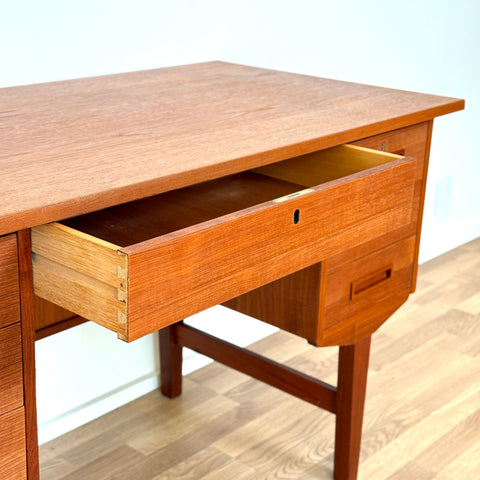 Writing desk in teak, 1950s-60s, Denmark - Beyo Vintage