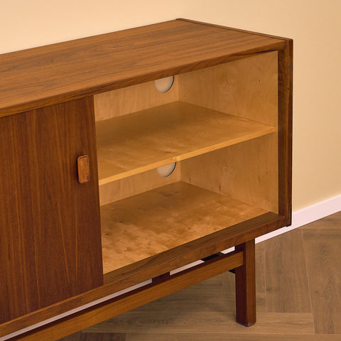 Swedish sideboard in walnut by Nils Jonsson for Troeds, Bjärnum, model 'Arild'