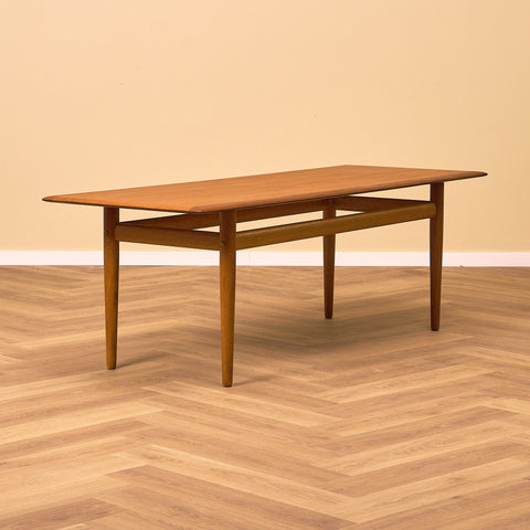 Danish coffee table in teak and oak