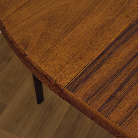 Rare Danish round dining table with 6 extensions in walnut