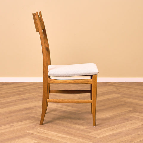 Swedish dining chairs in oak by Carl Malmsten for Åfors Möbelfabrik, model "Calmare"