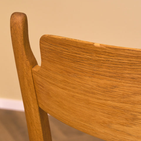 Swedish dining chairs in oak by Carl Malmsten for Åfors Möbelfabrik, model "Calmare"