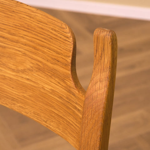 Swedish dining chairs in oak by Carl Malmsten for Åfors Möbelfabrik, model "Calmare"