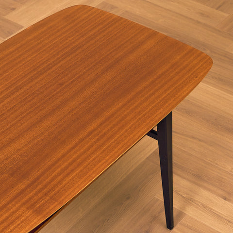 Svenskt soffbord i mahogny