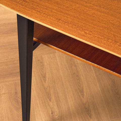 Svenskt soffbord i mahogny