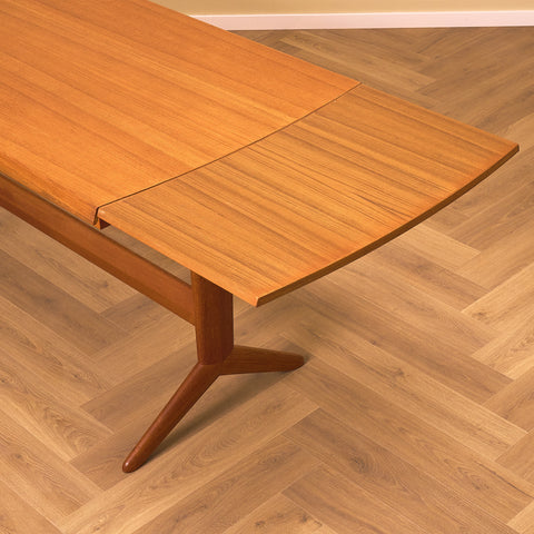 Svenskt hopfällbart soffbord / matbord i teak