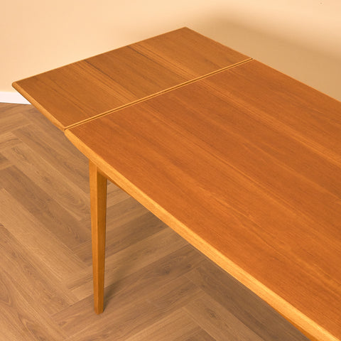 Svenskt rektangulärt matbord i teak och ek från Rosendal Möbelfabrik, Rottne