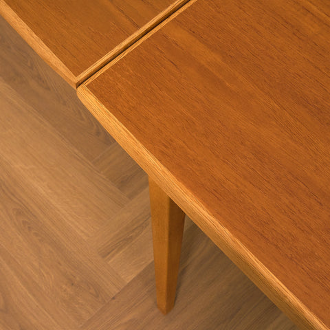 Svenskt rektangulärt matbord i teak och ek från Rosendal Möbelfabrik, Rottne